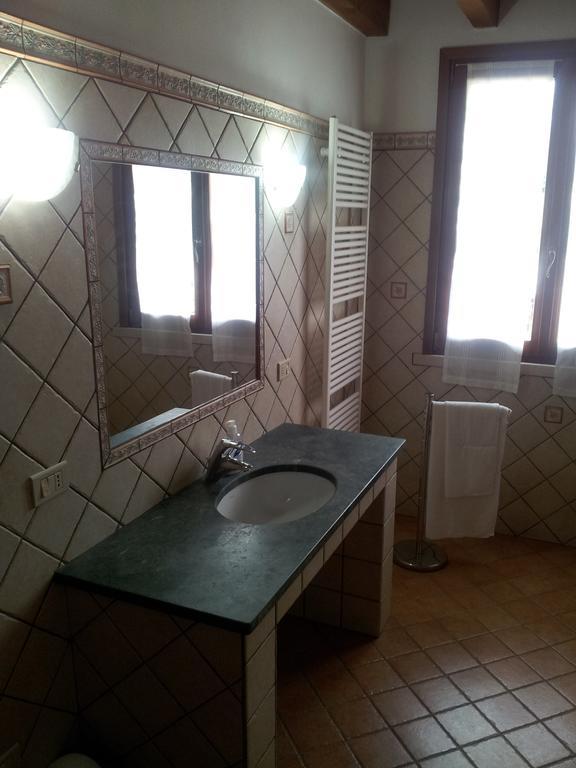 Bb Parco Del Mincio Bed and Breakfast Virgilio Kamer foto