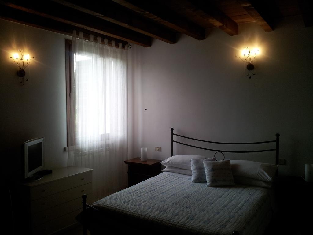 Bb Parco Del Mincio Bed and Breakfast Virgilio Buitenkant foto
